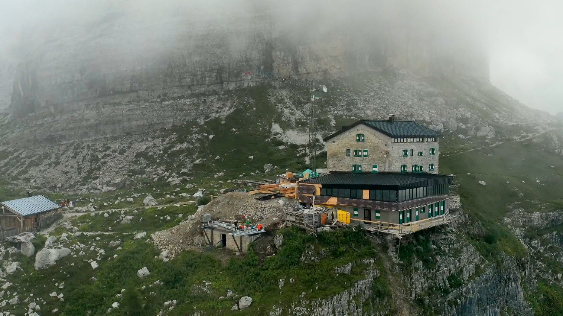 “Visokogorski mizarji”: italijanski Dolomiti in vsakodnevno premagovanje nevarnosti