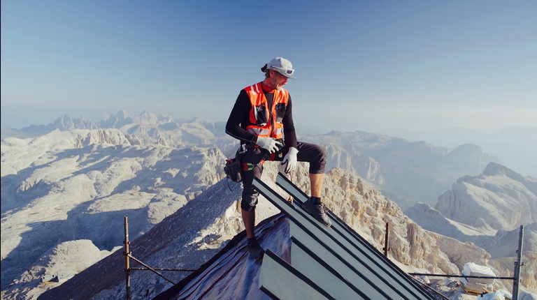 “Visokogorski mizarji” – Nova sezona ekstremnih izzivov v Dolomitih na Viasat Explore